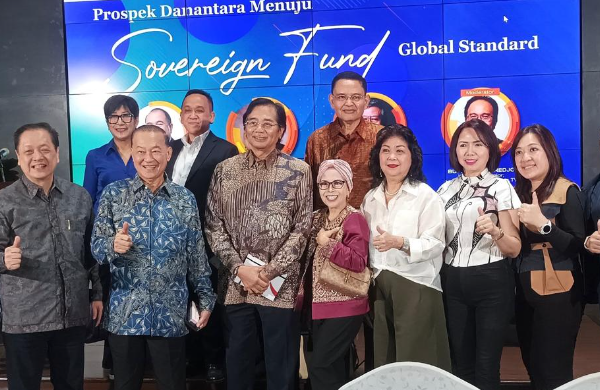 Dukung SDM Unggul, Abraham Rudy Hartono dan Helga Tjam Hadiri Forum Bisnis Bahas Danantara
